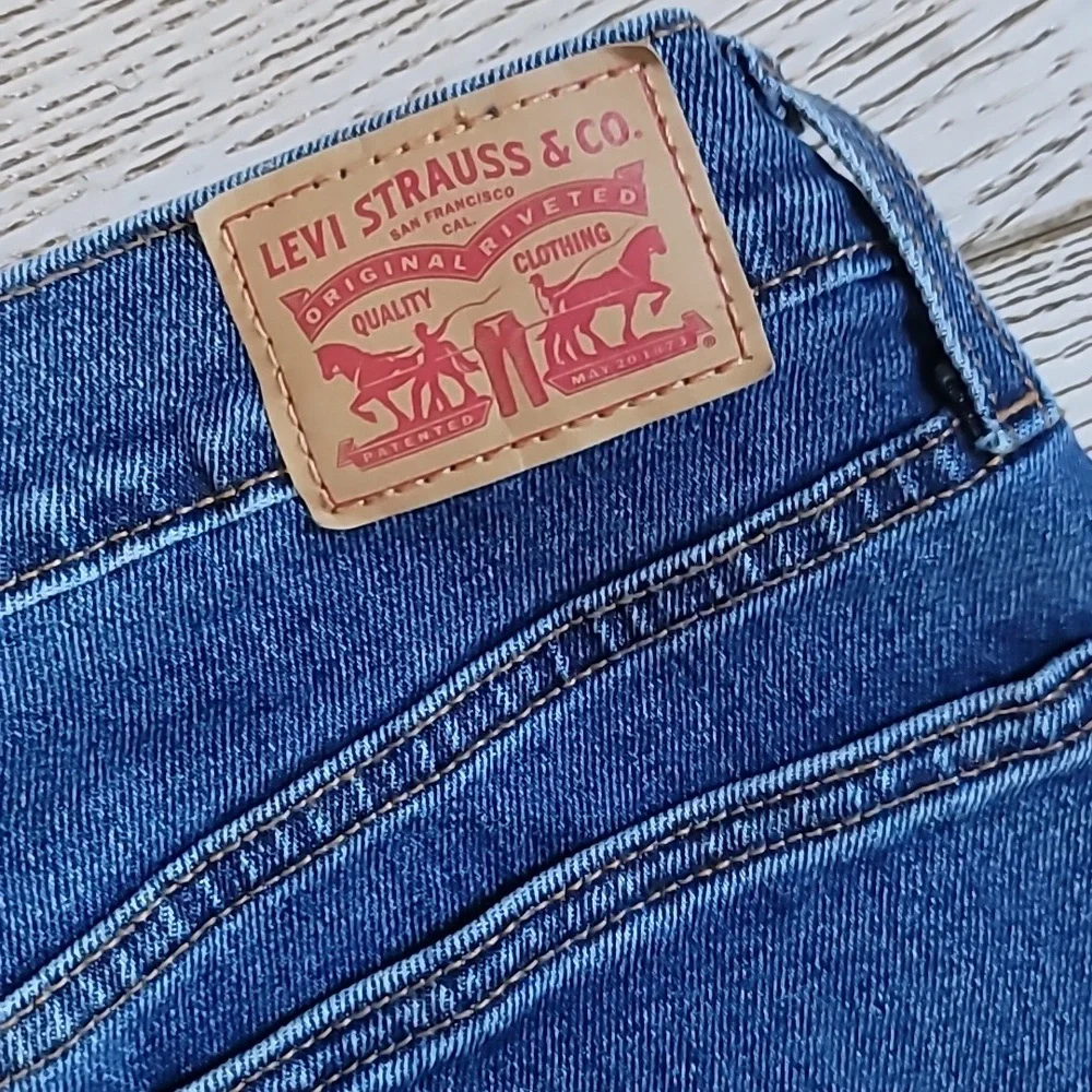 Levi's • Snap front patch pocket pencil skirt size 26 / 4 - Picture 5 of 7